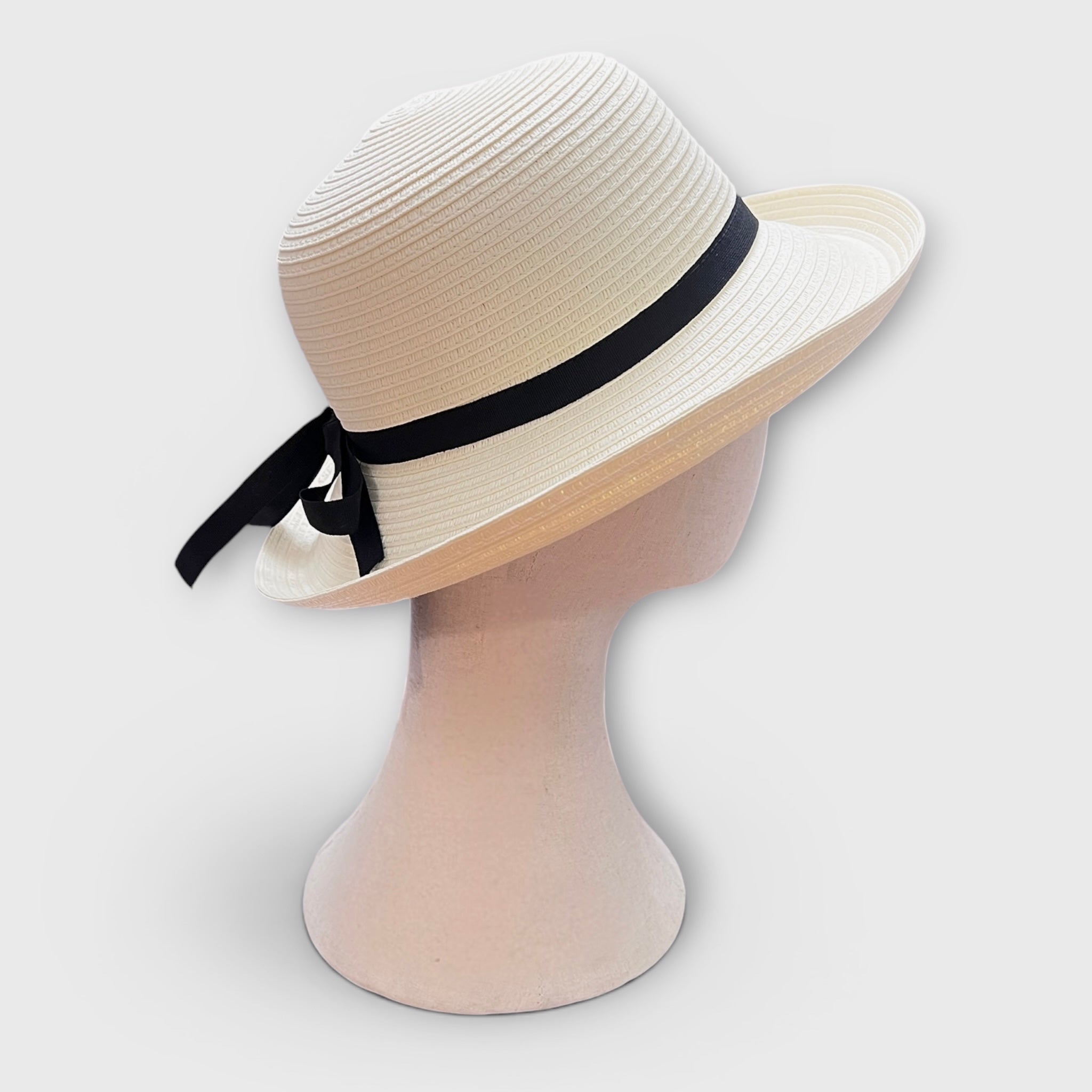 Cappello Da Donna Estivo Ala Media in Paglia Naturale Papier  Nastro Fine Nero - Cappelleria Bacca