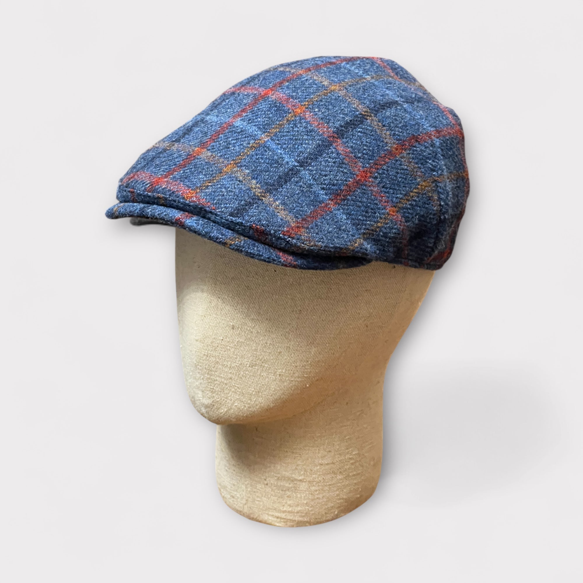 Coppola Invernale In Pura Lana Blu Tartan