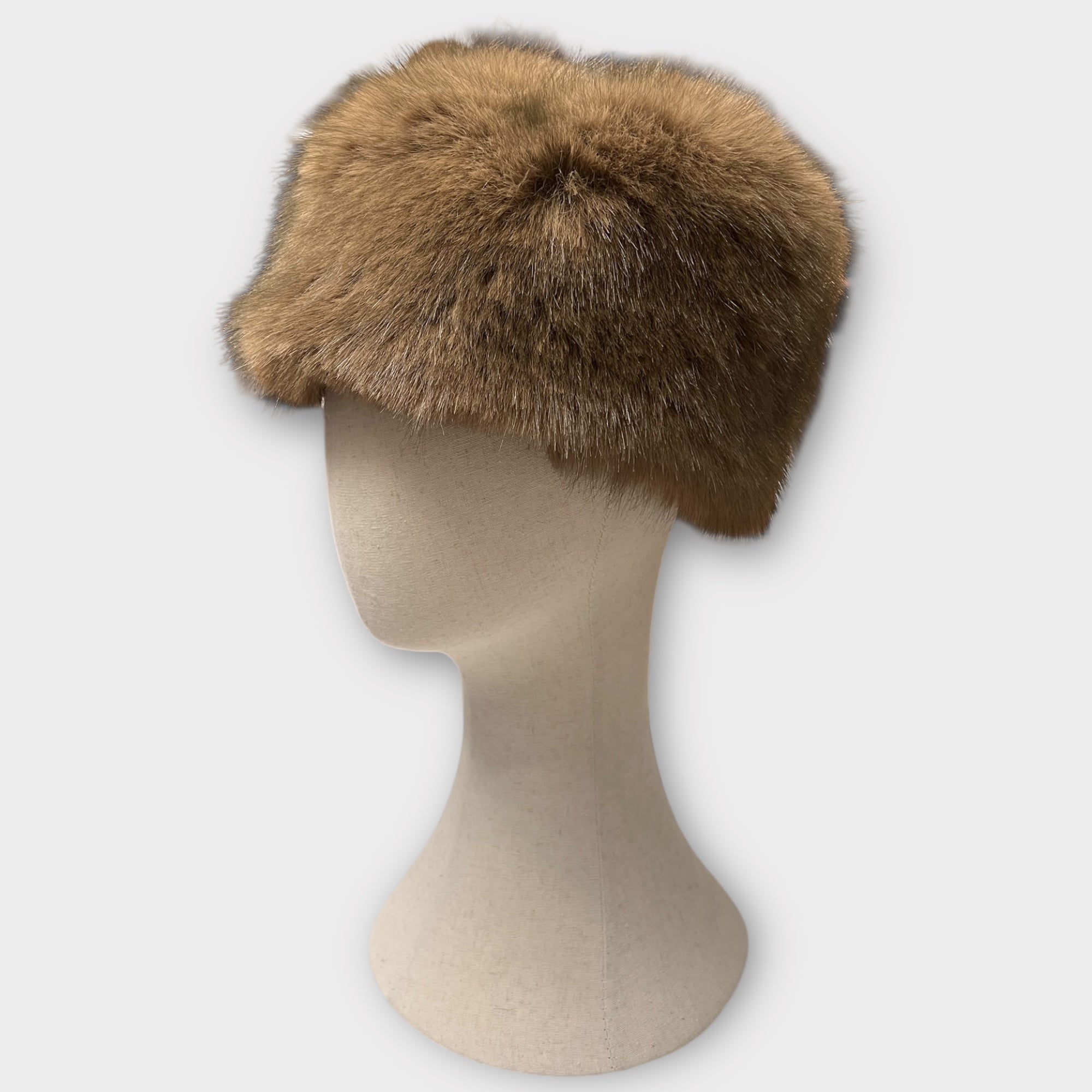 Colbacco In Eco Pelliccia Con Fodera In Pile