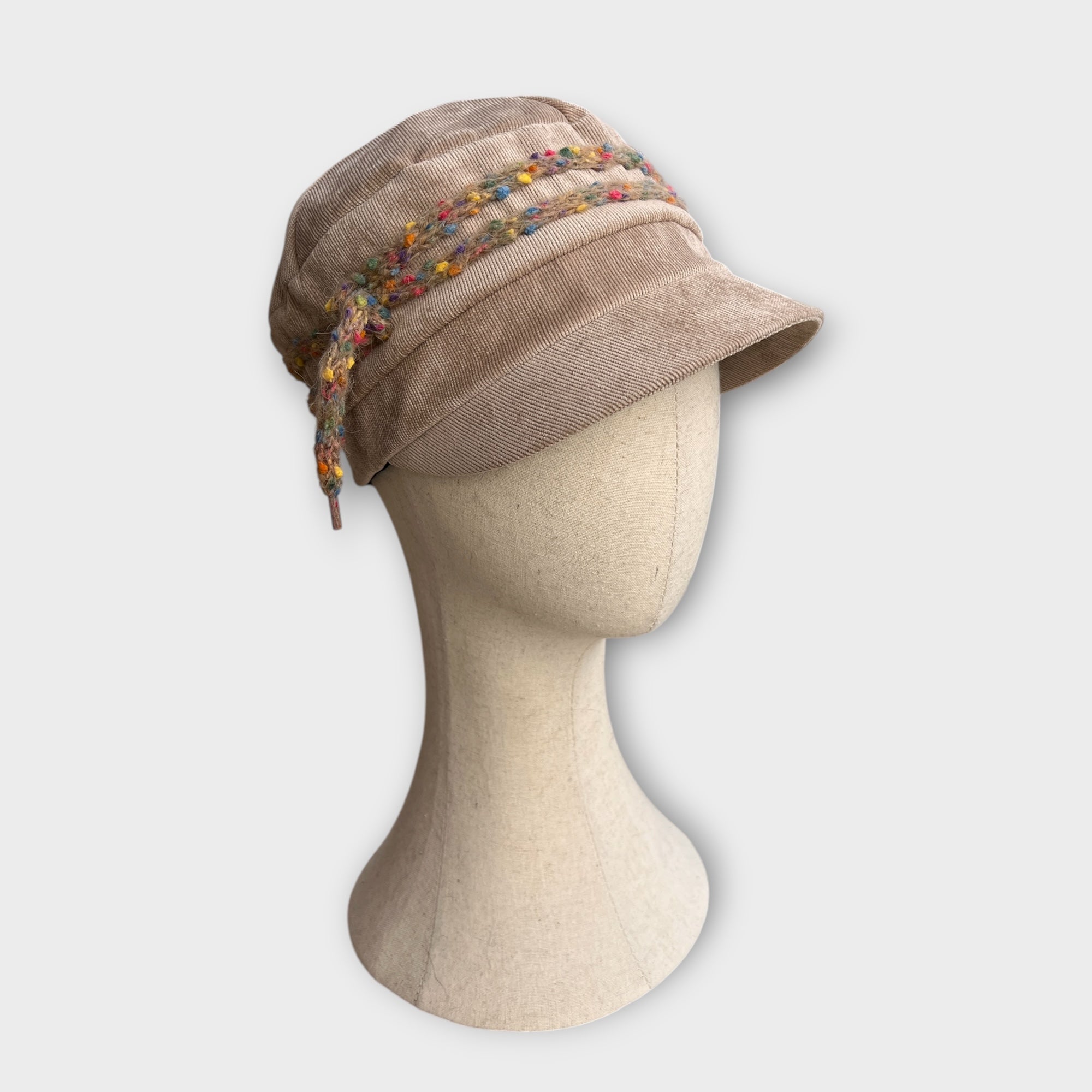 Berretto Donna In Velluto Con Visiera Con Cordino