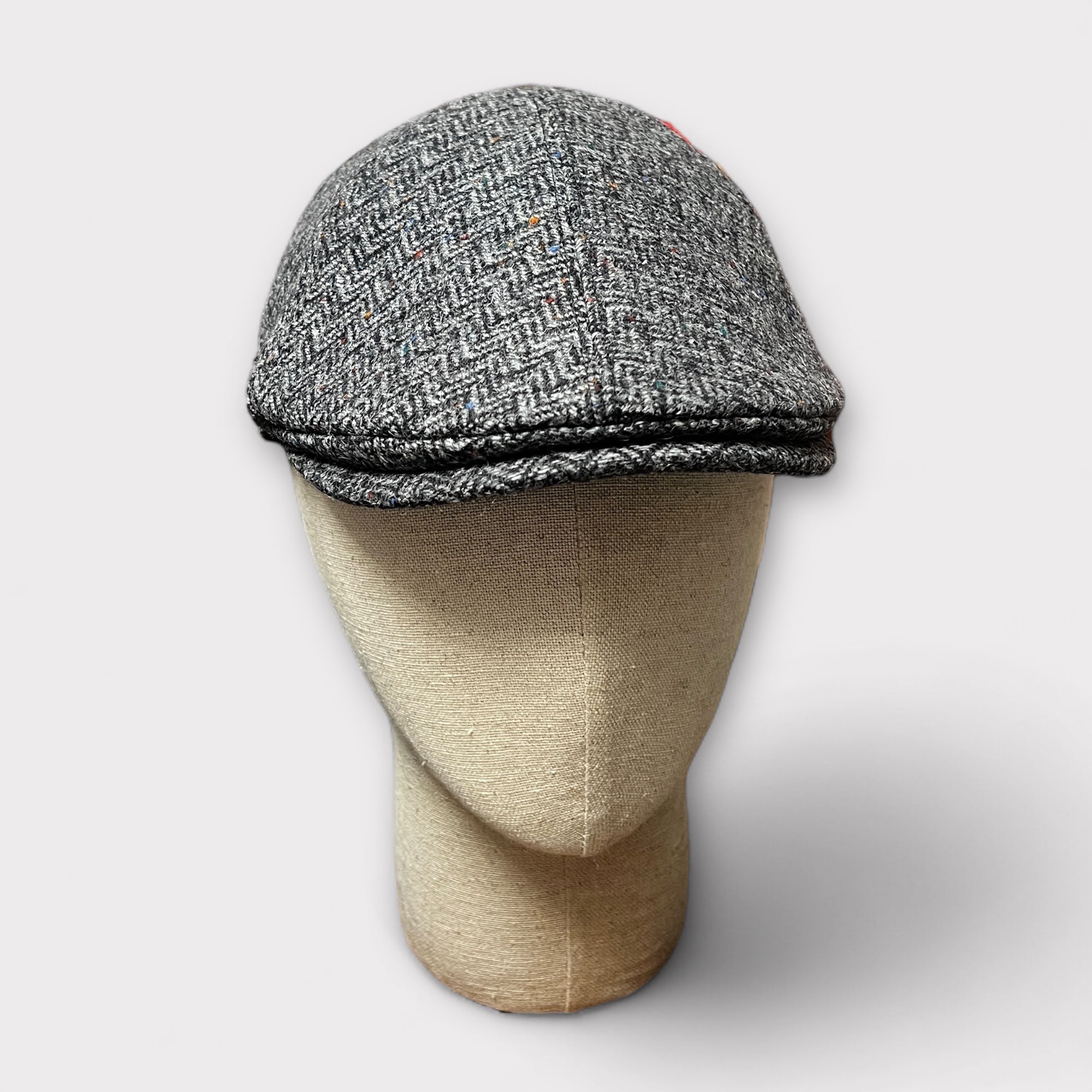 Coppola Invernale In Pura Lana Becco D'Oca