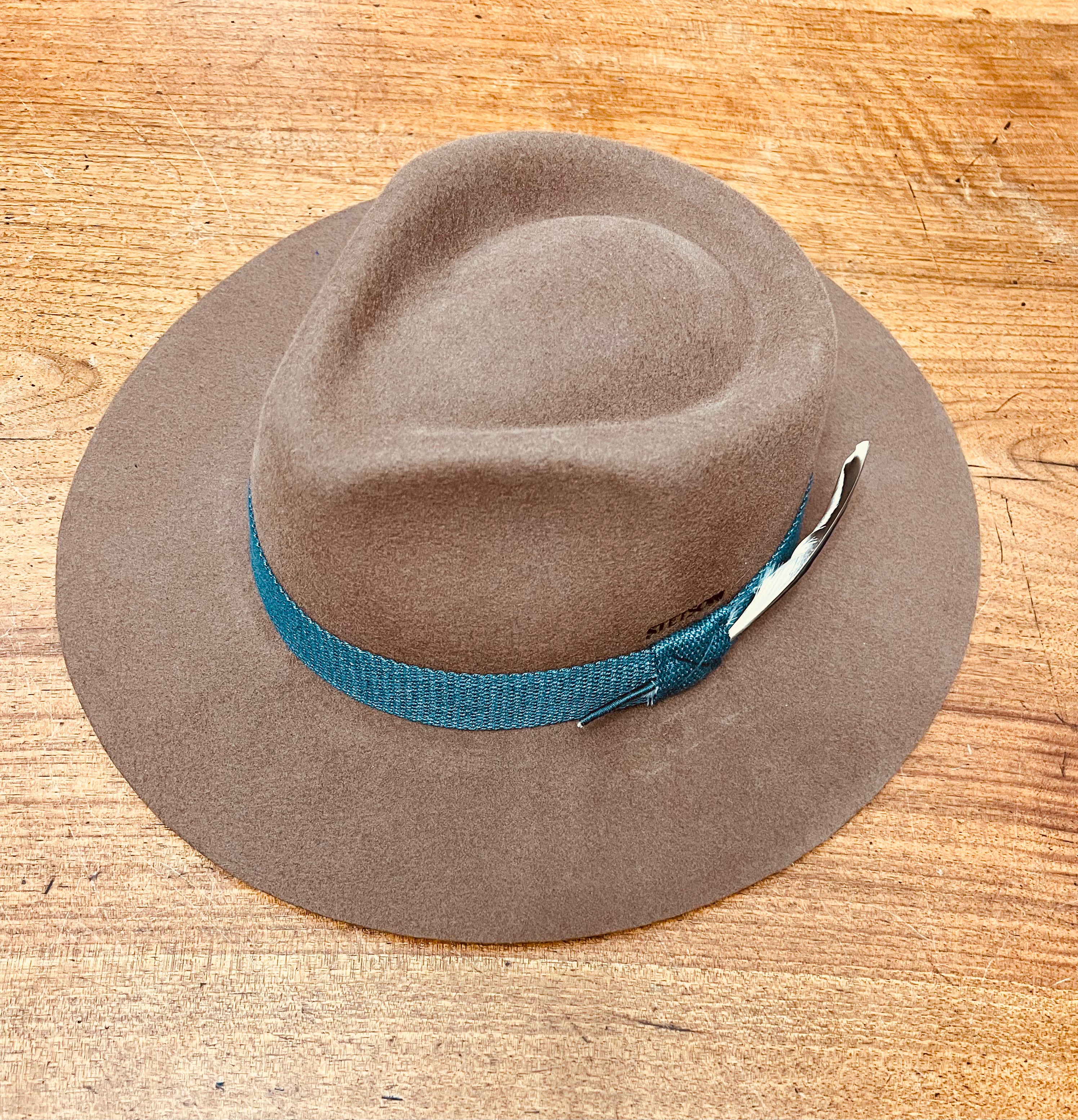 Cappello Stetson Western Cowboy In Feltro a Falda Dritta Marrone