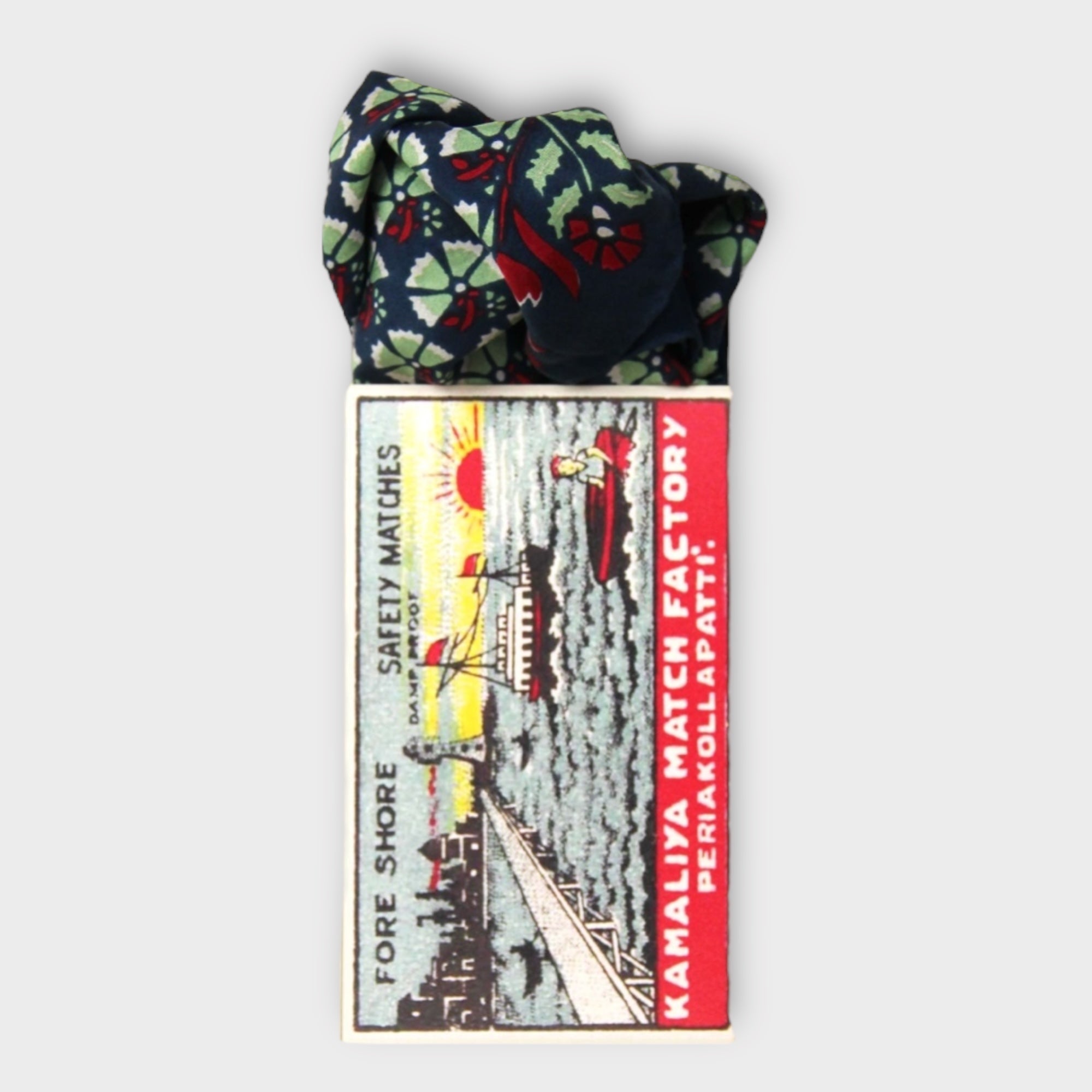 Foulard In Pura Seta 50 x 50 cm Augustine In Scatola Vintage