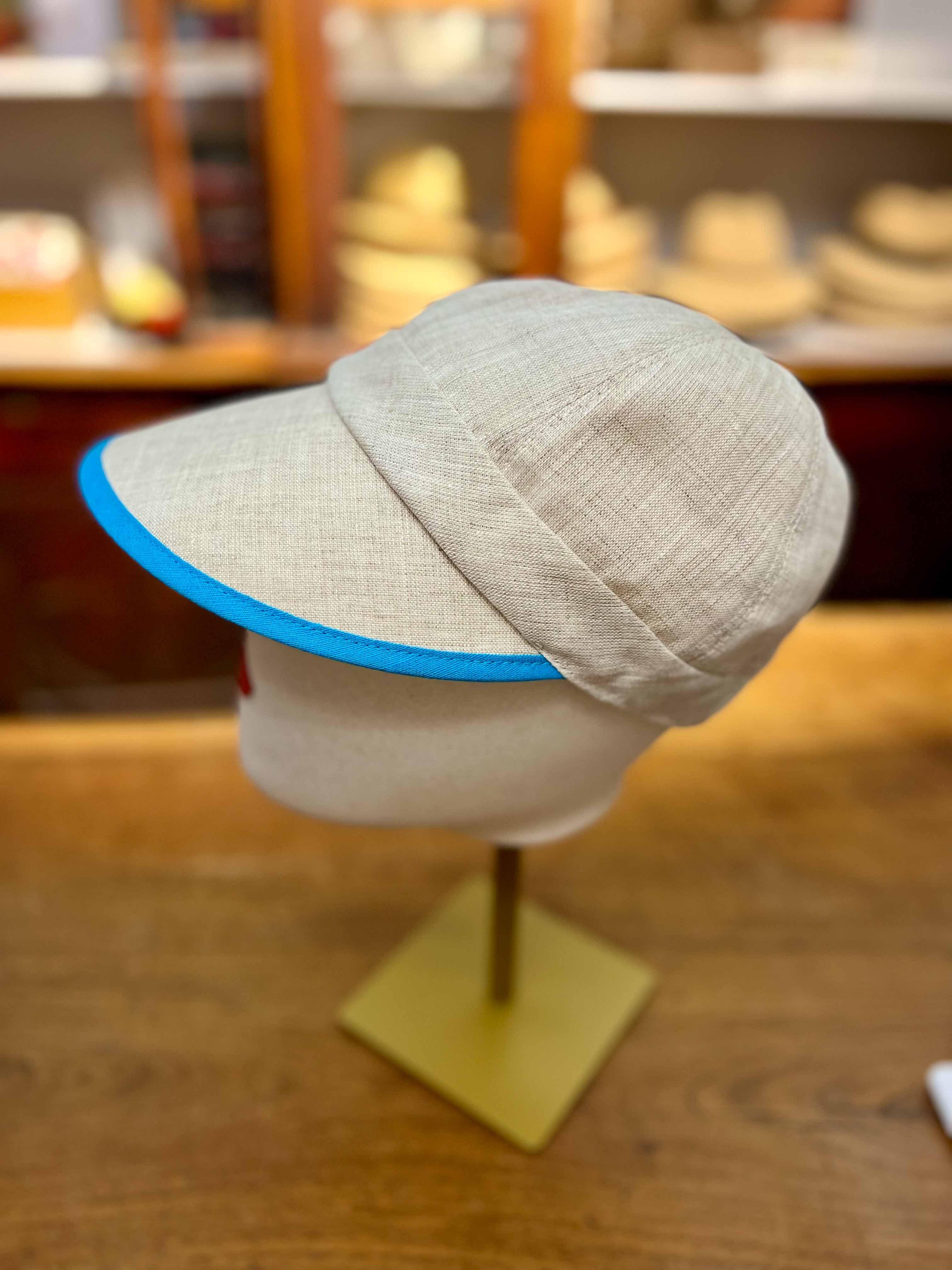 Acquista Cappello da jeans intarsiato con strass estivi da baseball in denim con fiori in rilievo da donna in Italia a partire da 7.89 Acquista Cappello da jeans intarsiato con strass estivi da baseball in denim con fiori in rilievo da donna in Italia a partire da 7.89