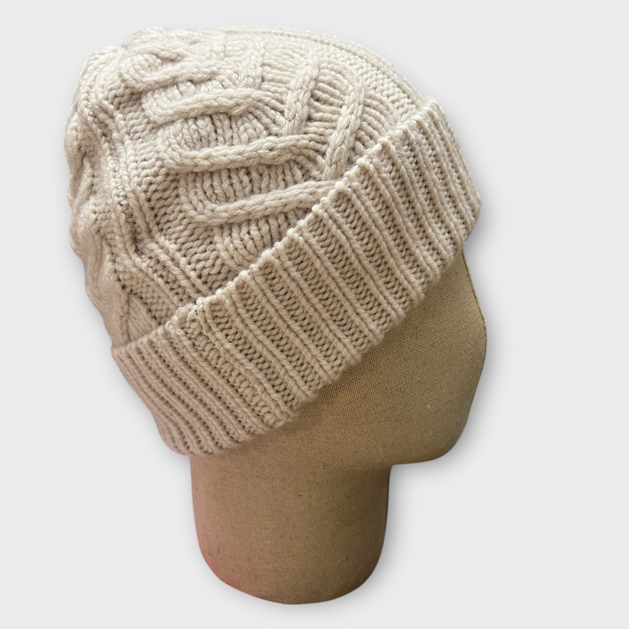 Berretto In Pura Lana Aran Treccia