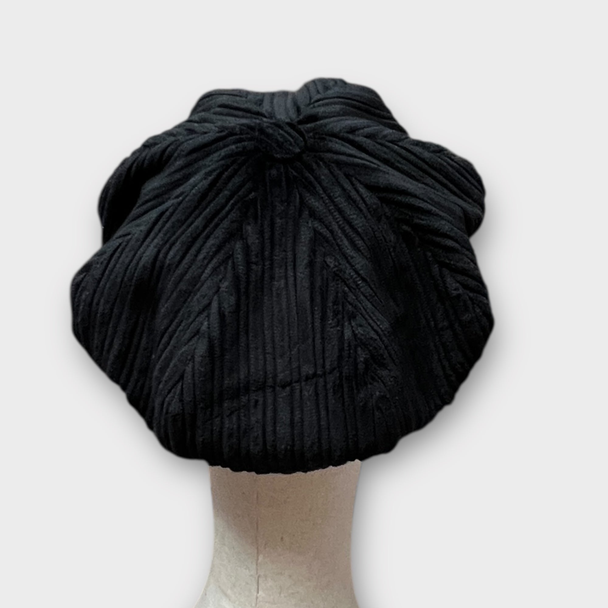 Cappello Monello Unisex Con Visiera In Velluto Nero