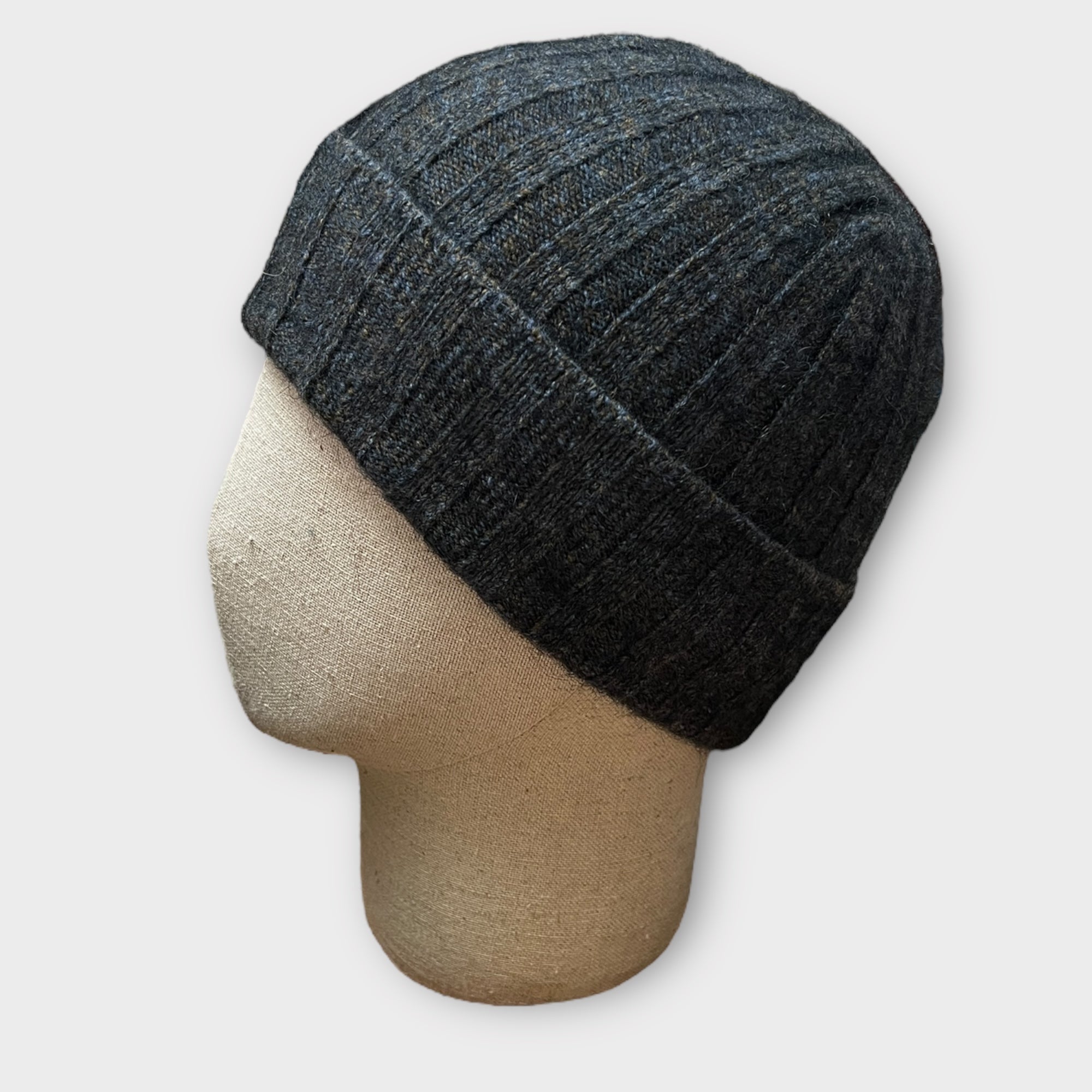 Berretto Unisex Con Risvolto A Coste Merino Possum Noble Wilde