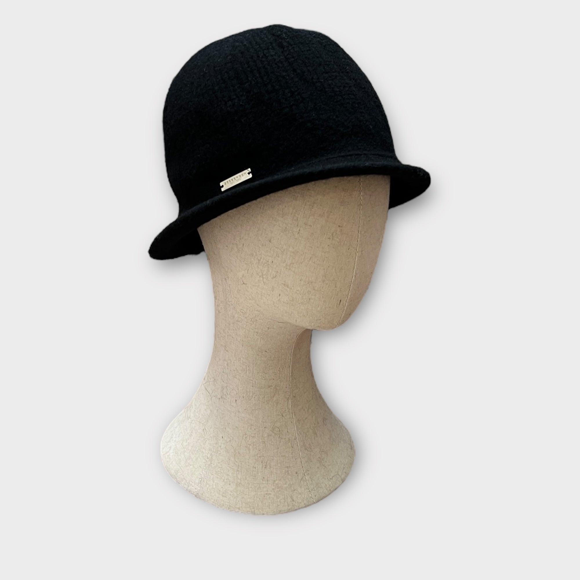 Cloche In Morbida Lana Cotta Pieghevole