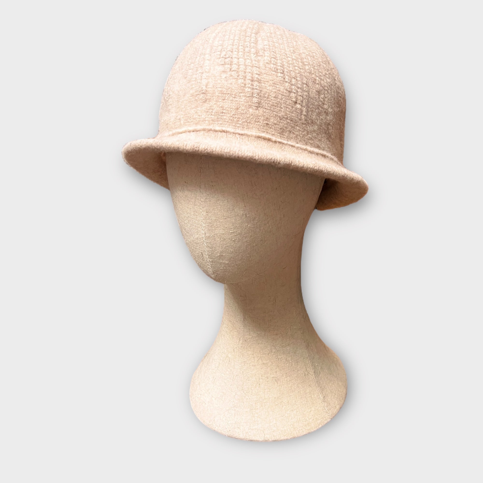 Cloche In Morbida Lana Cotta Pieghevole