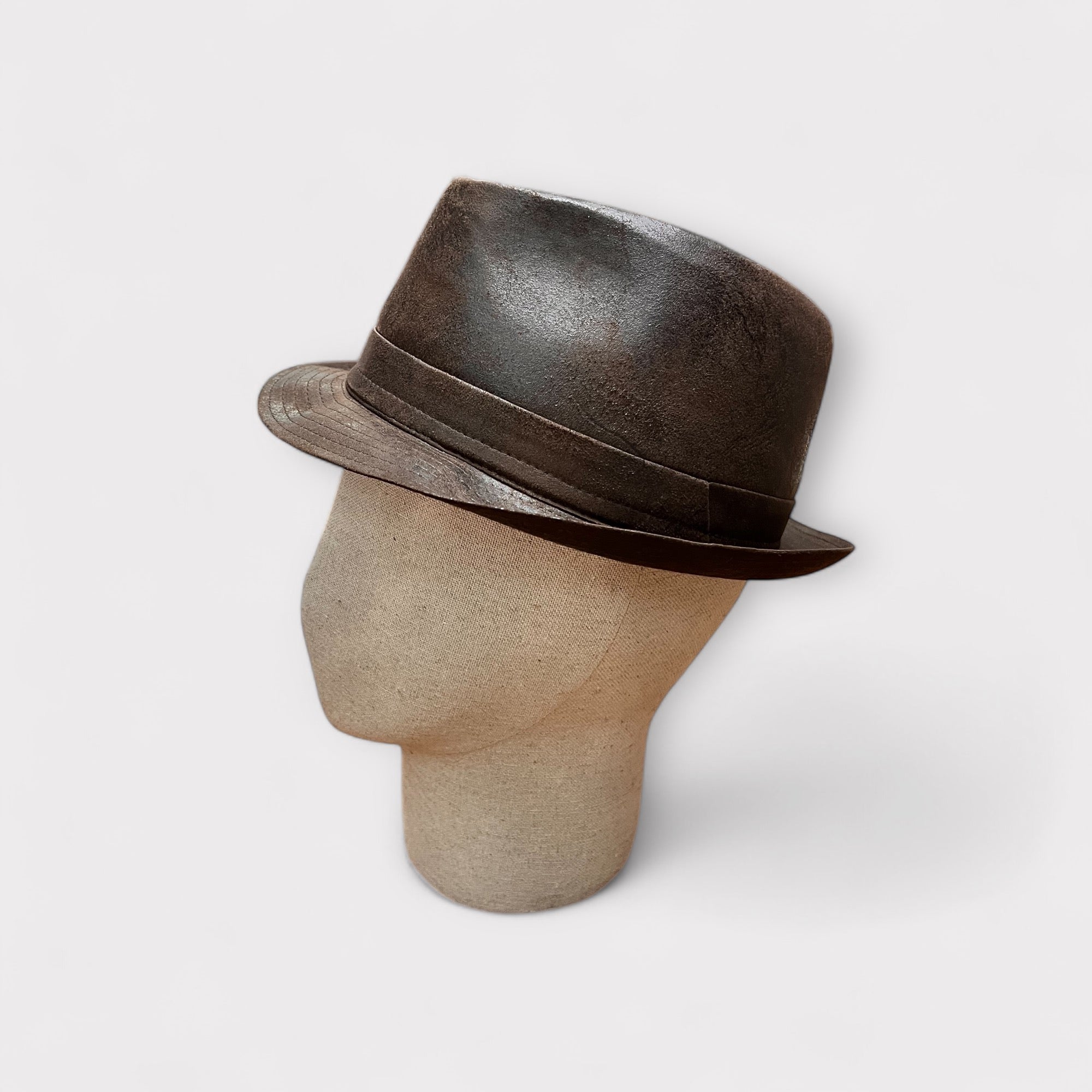 Cappello Trilby In Eco pelle Moro effetto Vintage