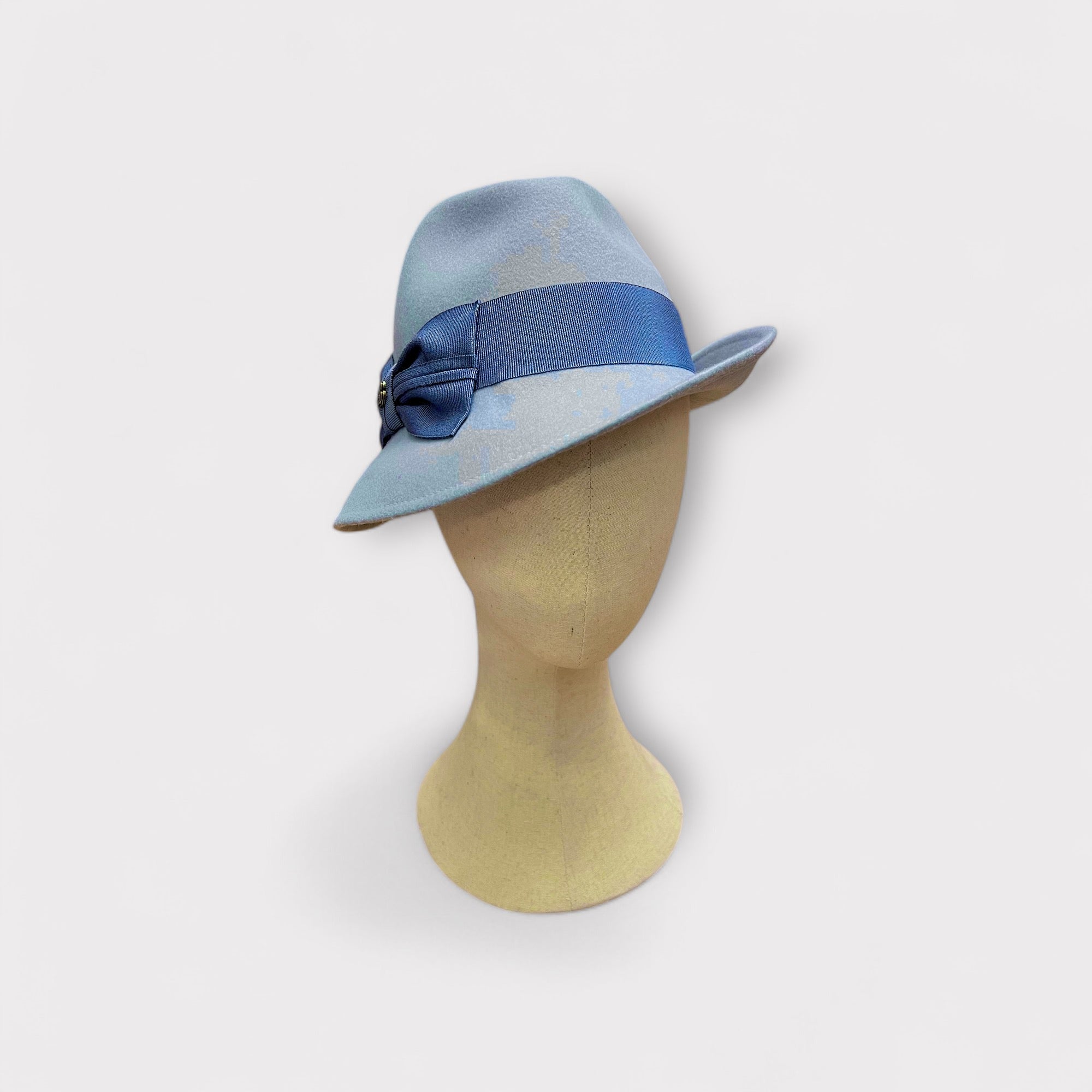 Cappello Donna in Feltro Trilby Asimmetrico