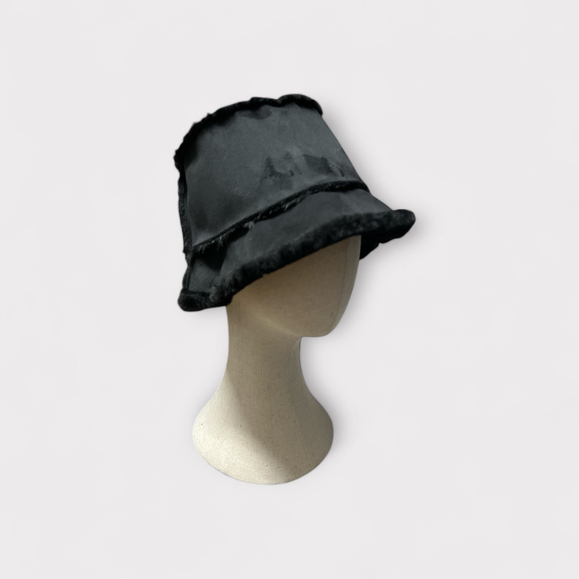 Cappello Donna in Eco Pelliccia Reversibile