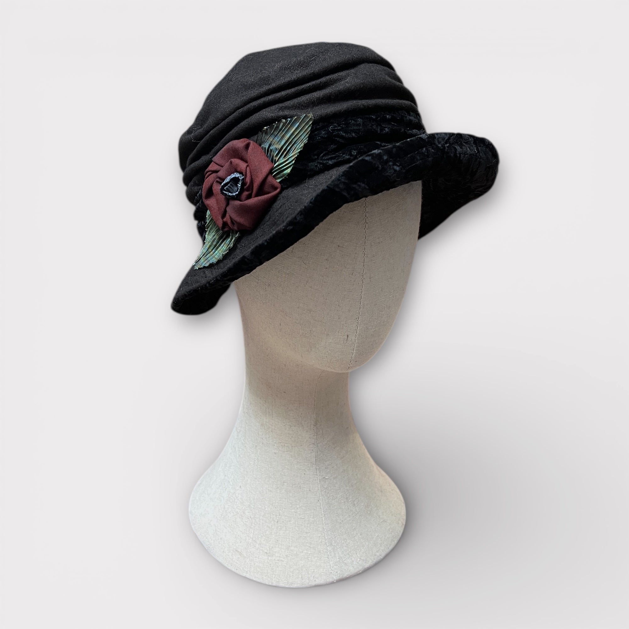 Cappello Da Donna Invernale Con Fiore Grevi