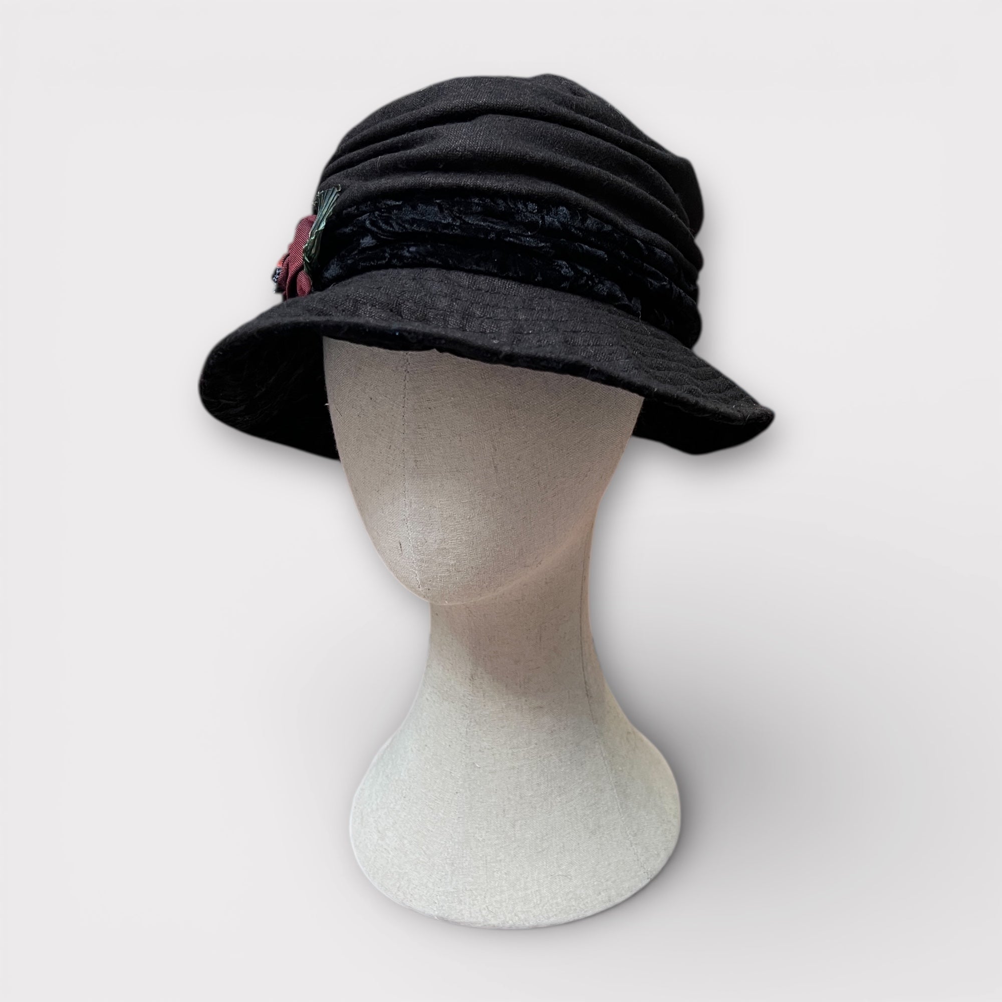 Cappello Da Donna Invernale Con Fiore Grevi