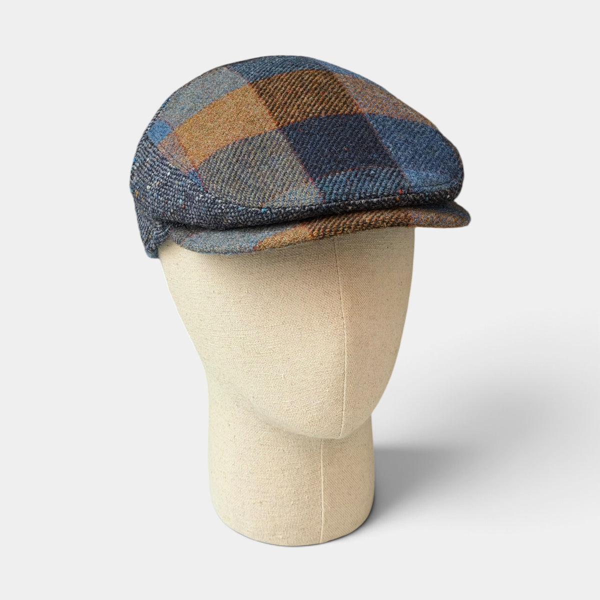 Coppola Invernale In Lana Motivo Patchwork Check
