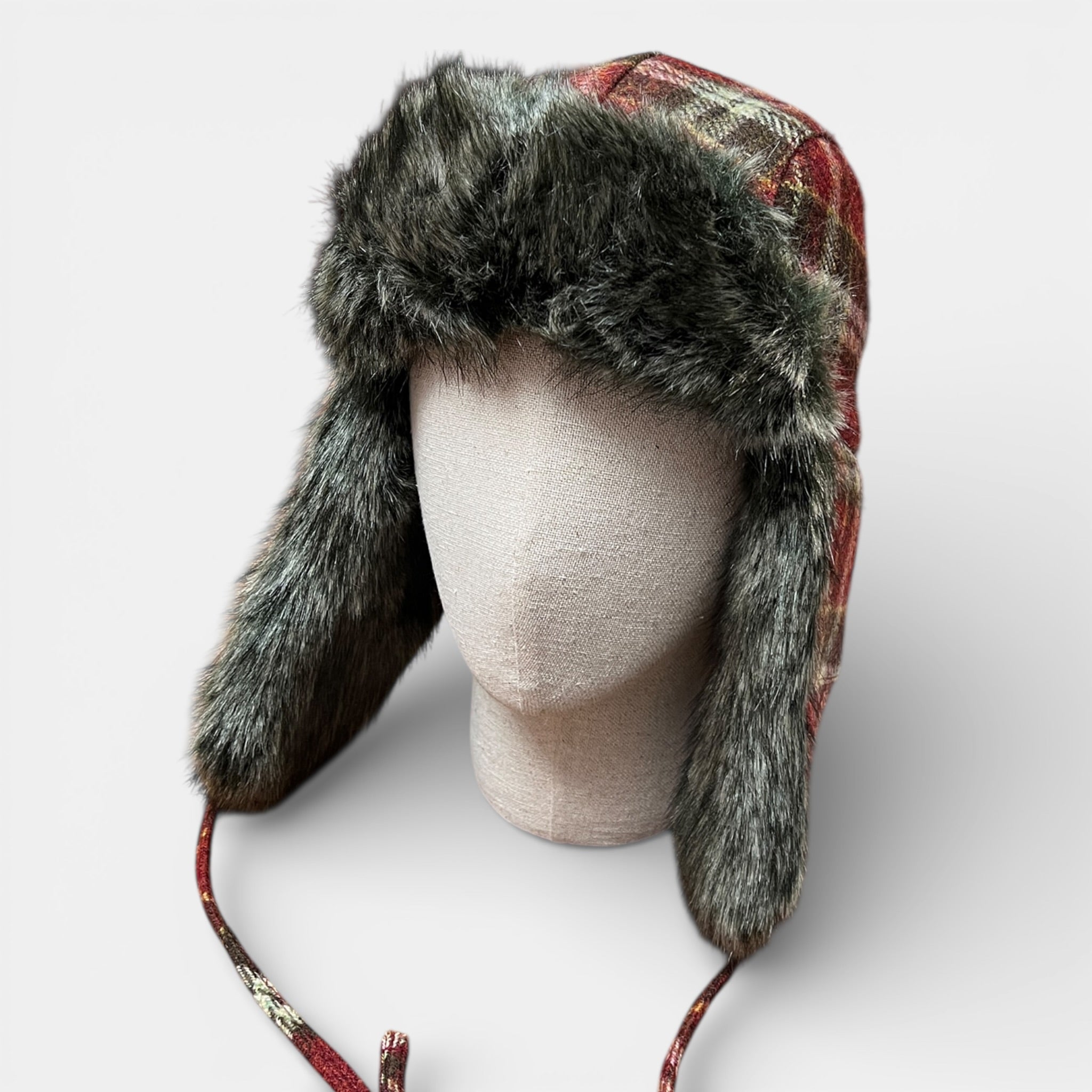 Colbacco Eco Pelliccia in Tessuto Scozzese Rosso e Verde Stetson