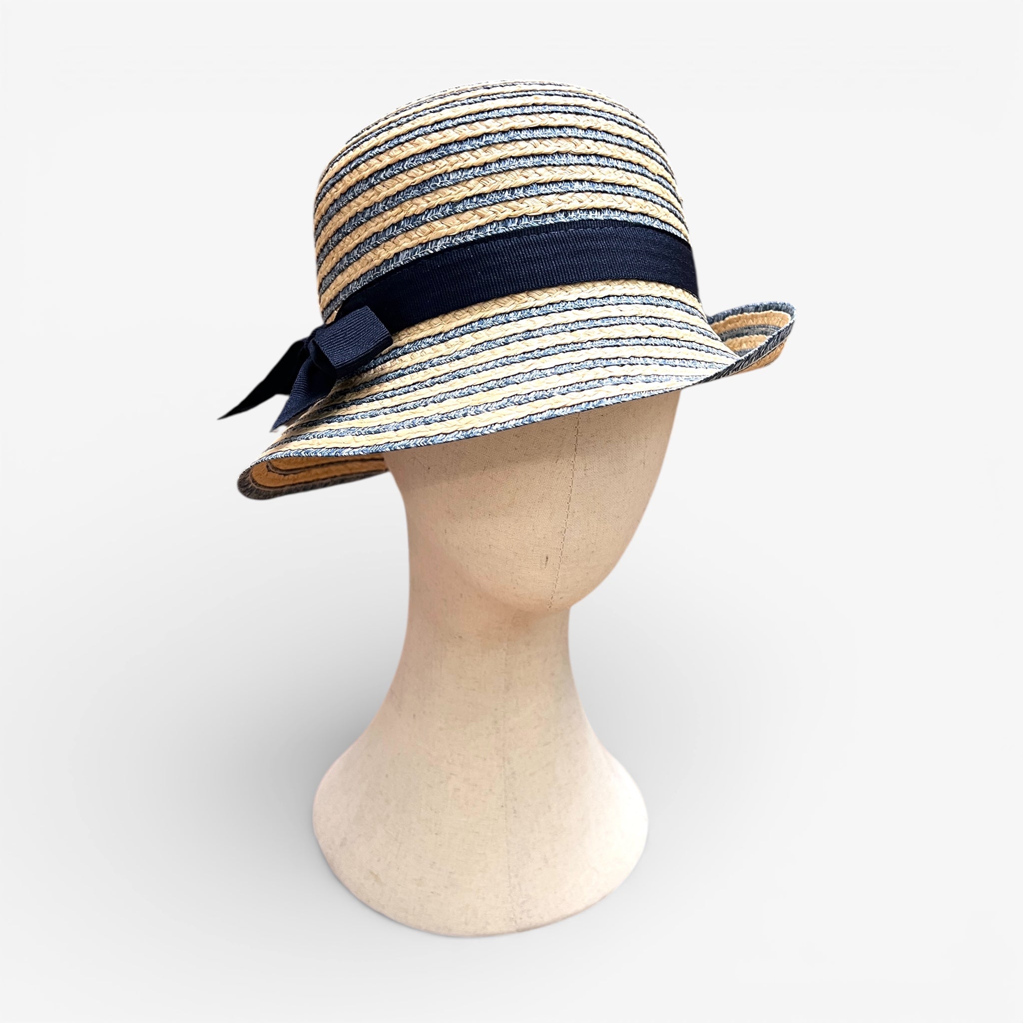 Cappello Estivo Cloche Asimmetrica In Paglia - Cappelleria Bacca