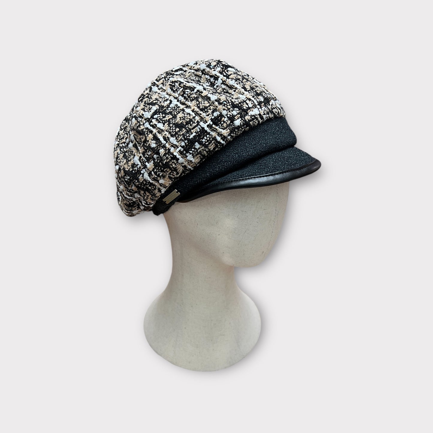 Cappello invernale donna con visiera monello