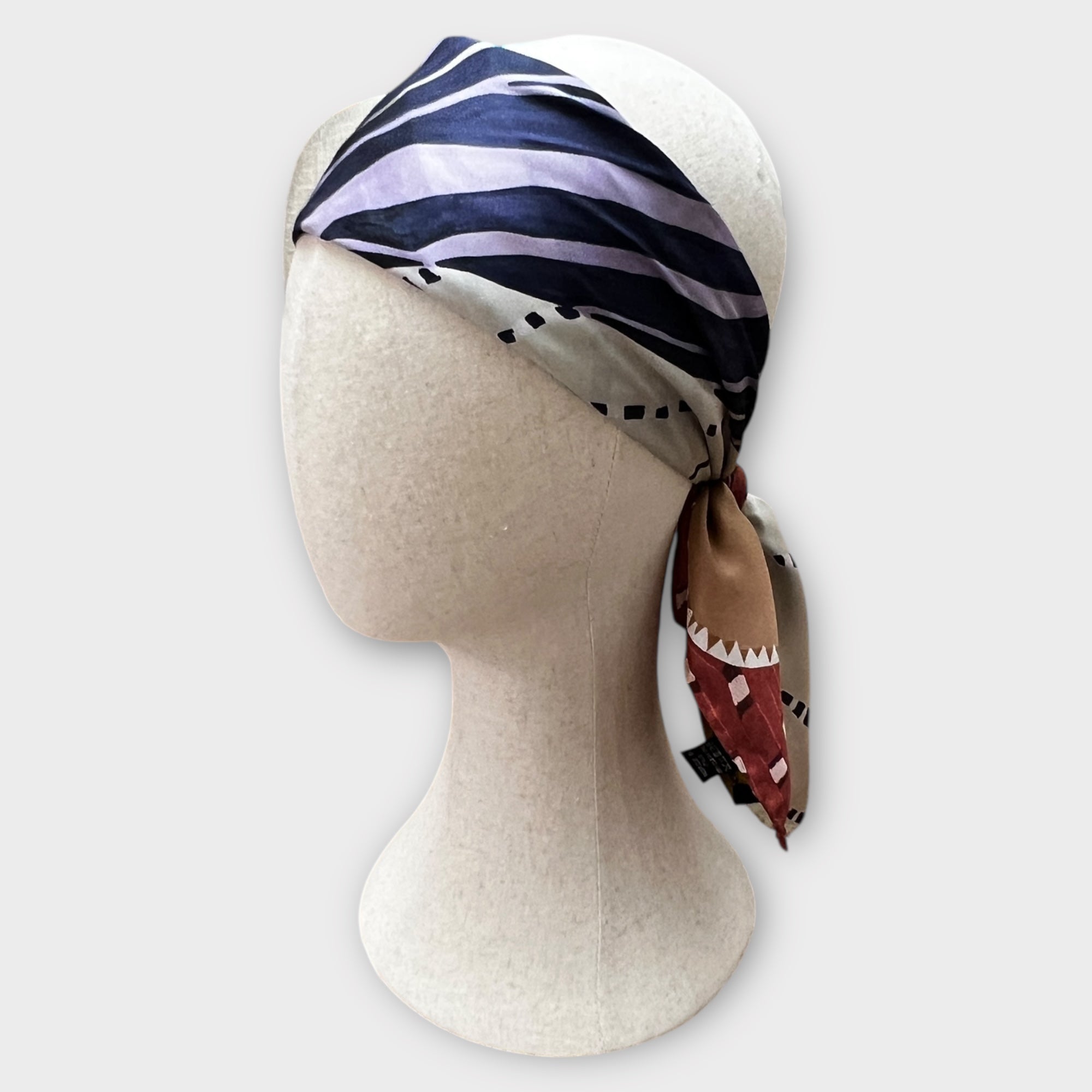 Foulard Donna Quadrato In Raso Di Pura Seta 70x70 cm