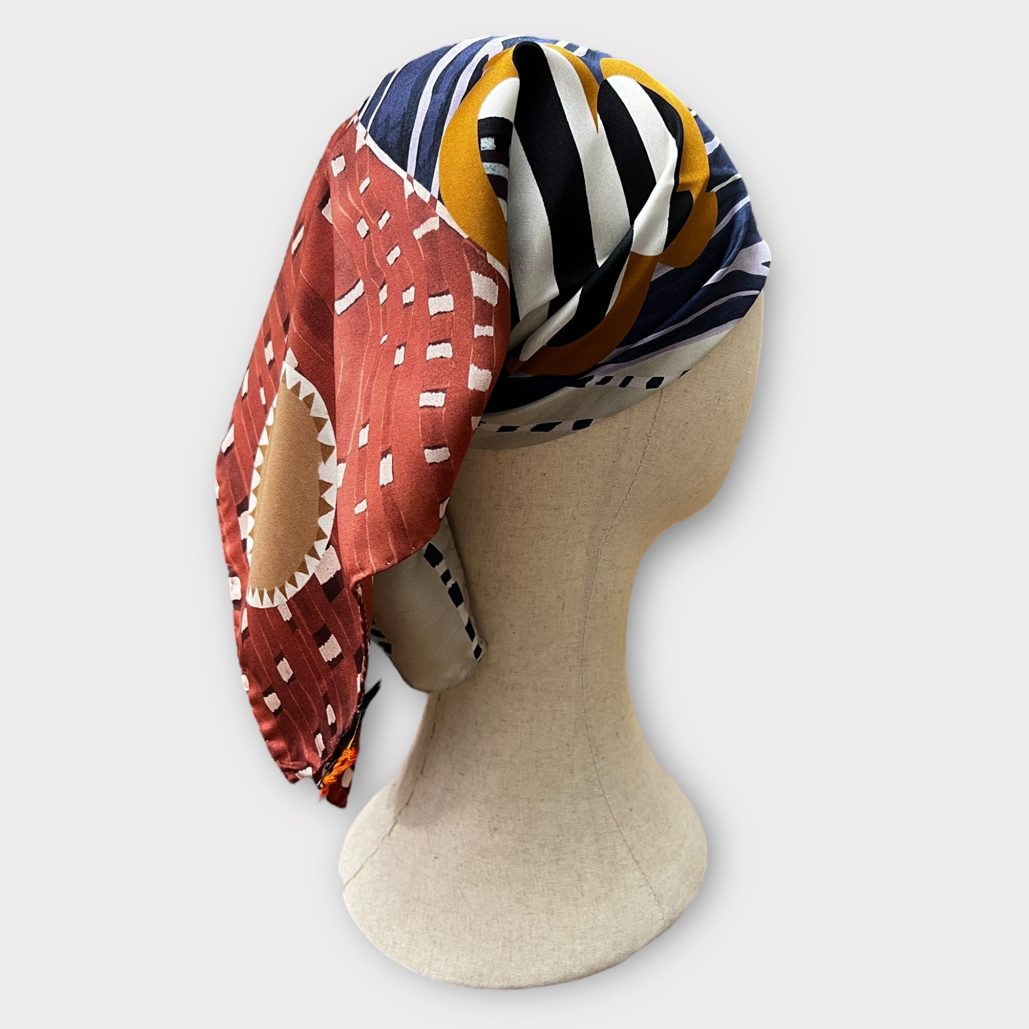 Foulard Donna Quadrato In Raso Di Pura Seta 70x70 cm