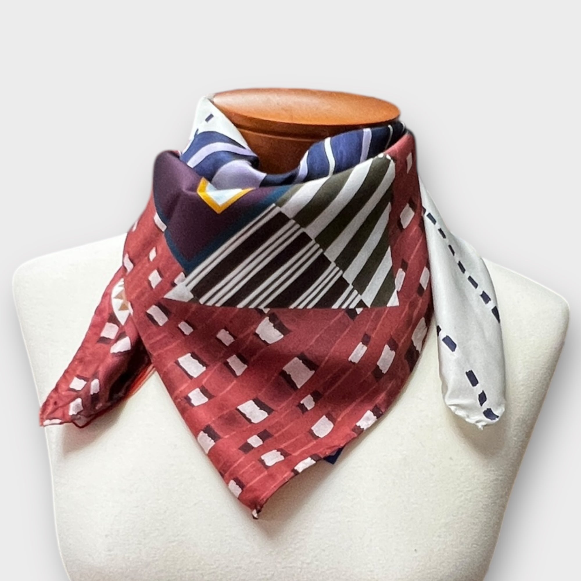 Foulard Donna Quadrato In Raso Di Pura Seta 70x70 cm