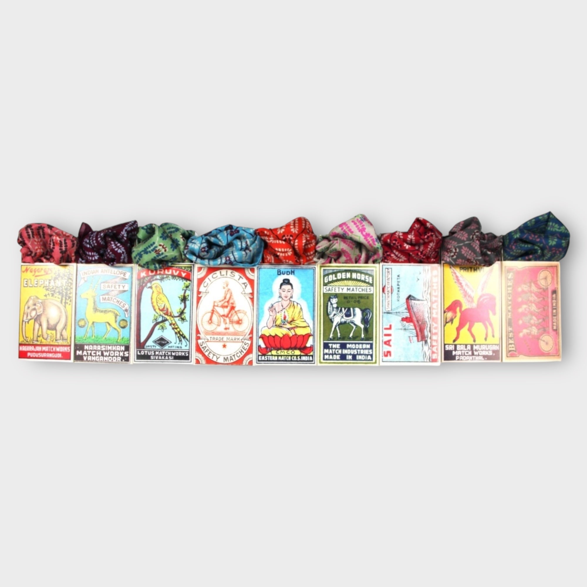 Foulard In Pura Seta 50 x 50 cm Albertine In Scatola Vintage