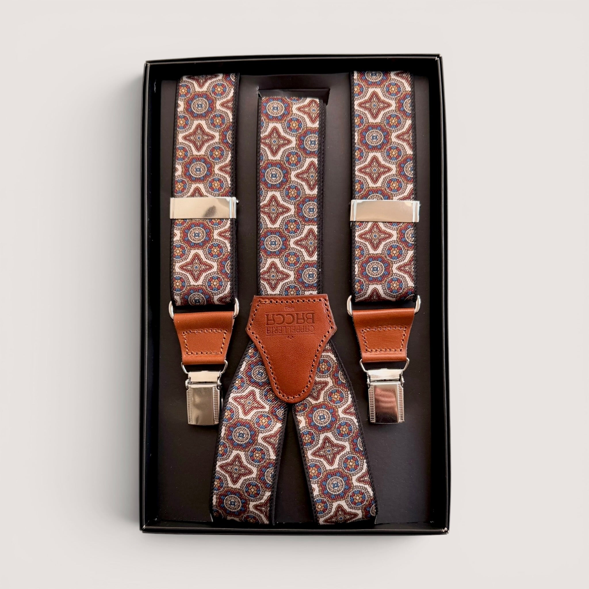 Bretelle A  X Larghe Elastiche Con Terminali In Pelle Fantasia Cravatta