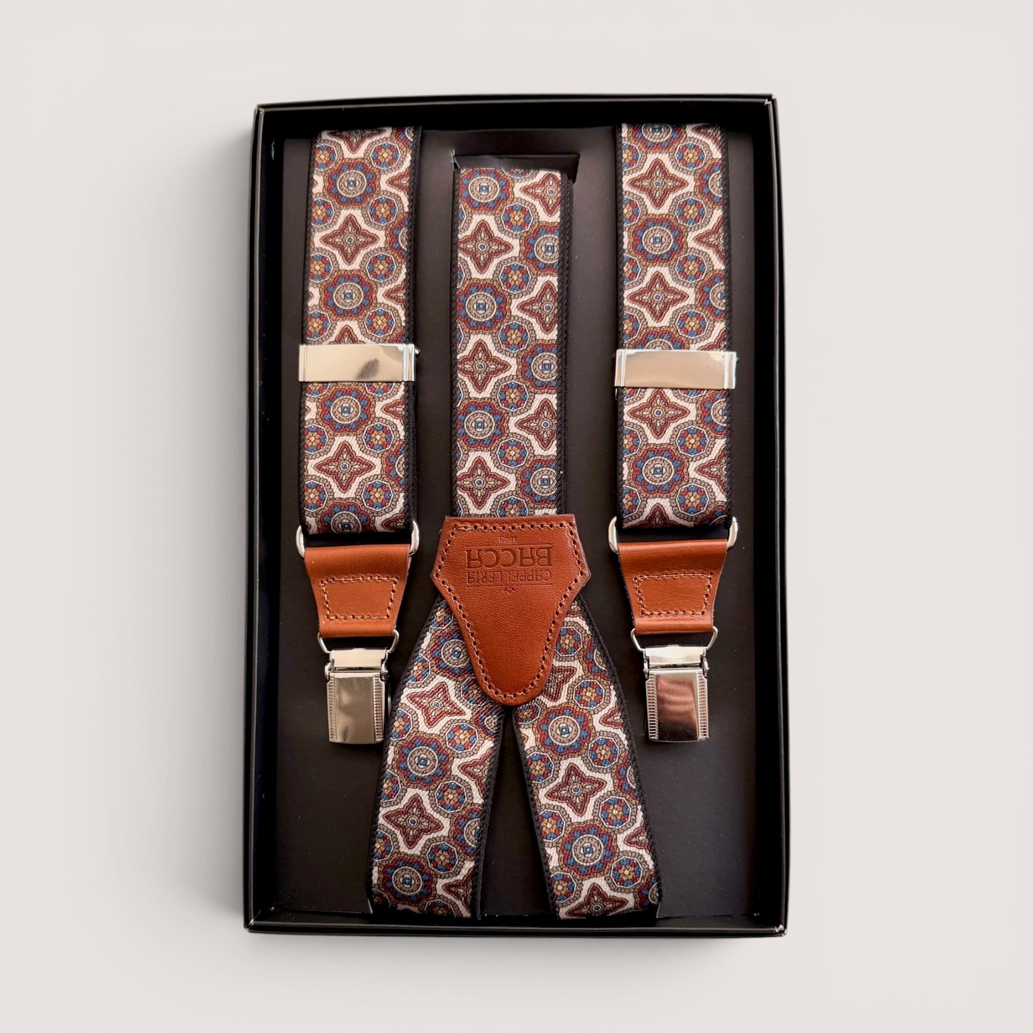 Bretelle A  X Larghe Elastiche Con Terminali In Pelle Fantasia Cravatta