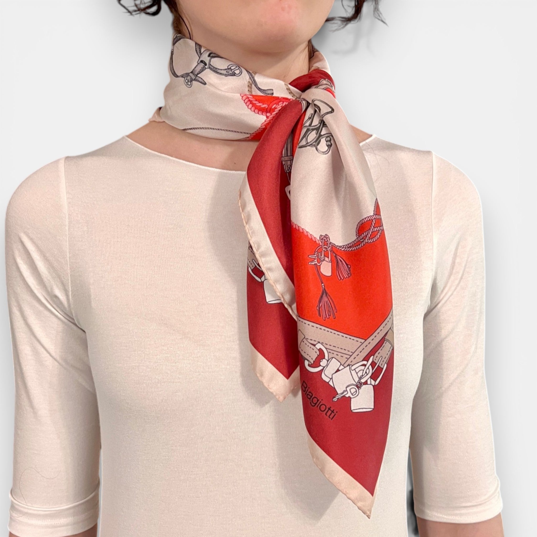 Foulard in Twill di Pura Seta Motivo Ippico 70x70 cm - Cappelleria Bacca