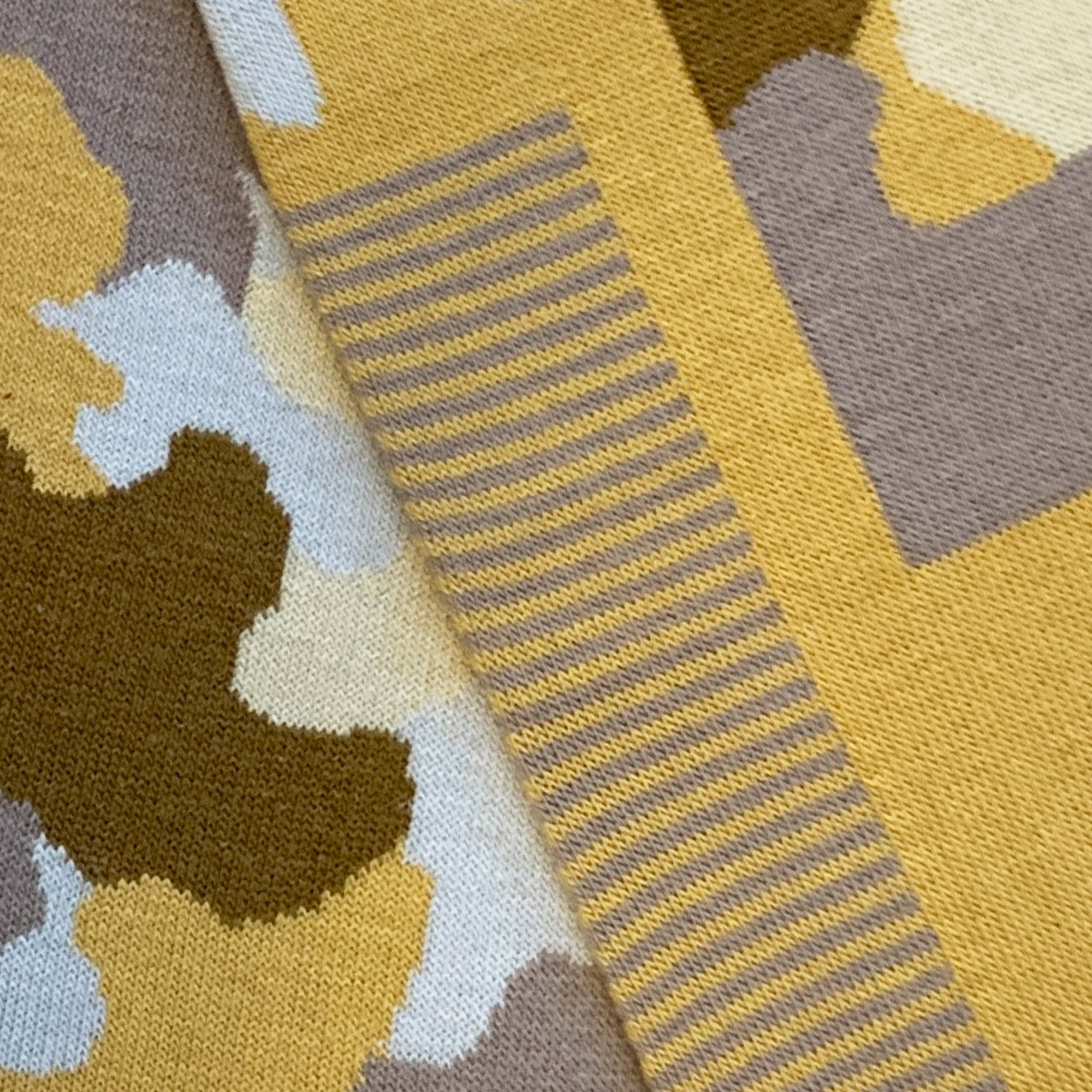 Calzini Spaiati Unisex In Cotone E Modal Motivo Giallo Camouflage - Cappelleria Bacca