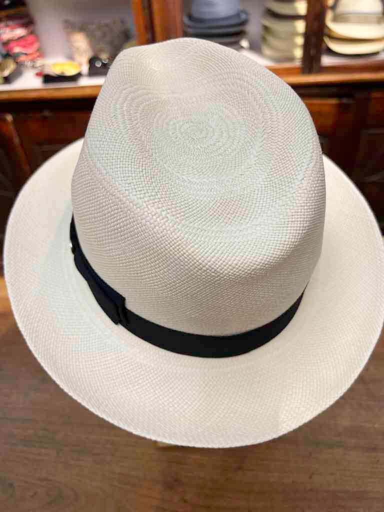 Cappello unisex con faccina sorridente Cappello unisex con faccina sorridente