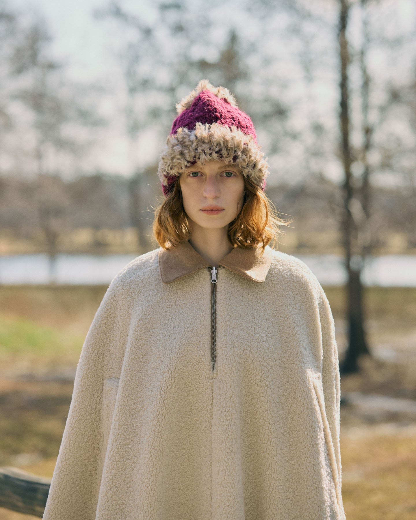 Berretto Beanie In Maglia Di Lana Handmade Con Dettagli In Eco Pelliccia