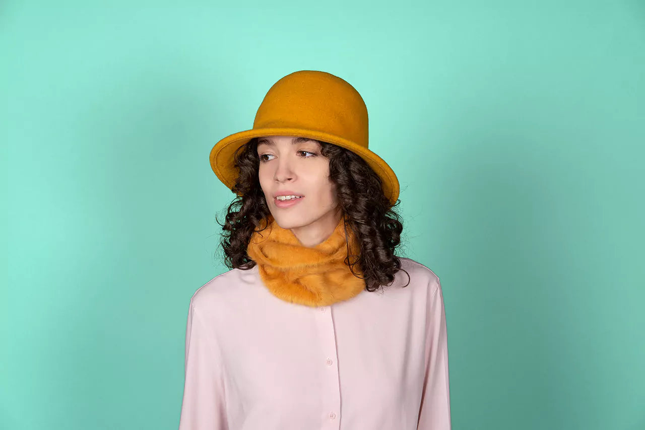 Cappello In Panno Di Pura Lana Pieghevole Con Ala Kopka