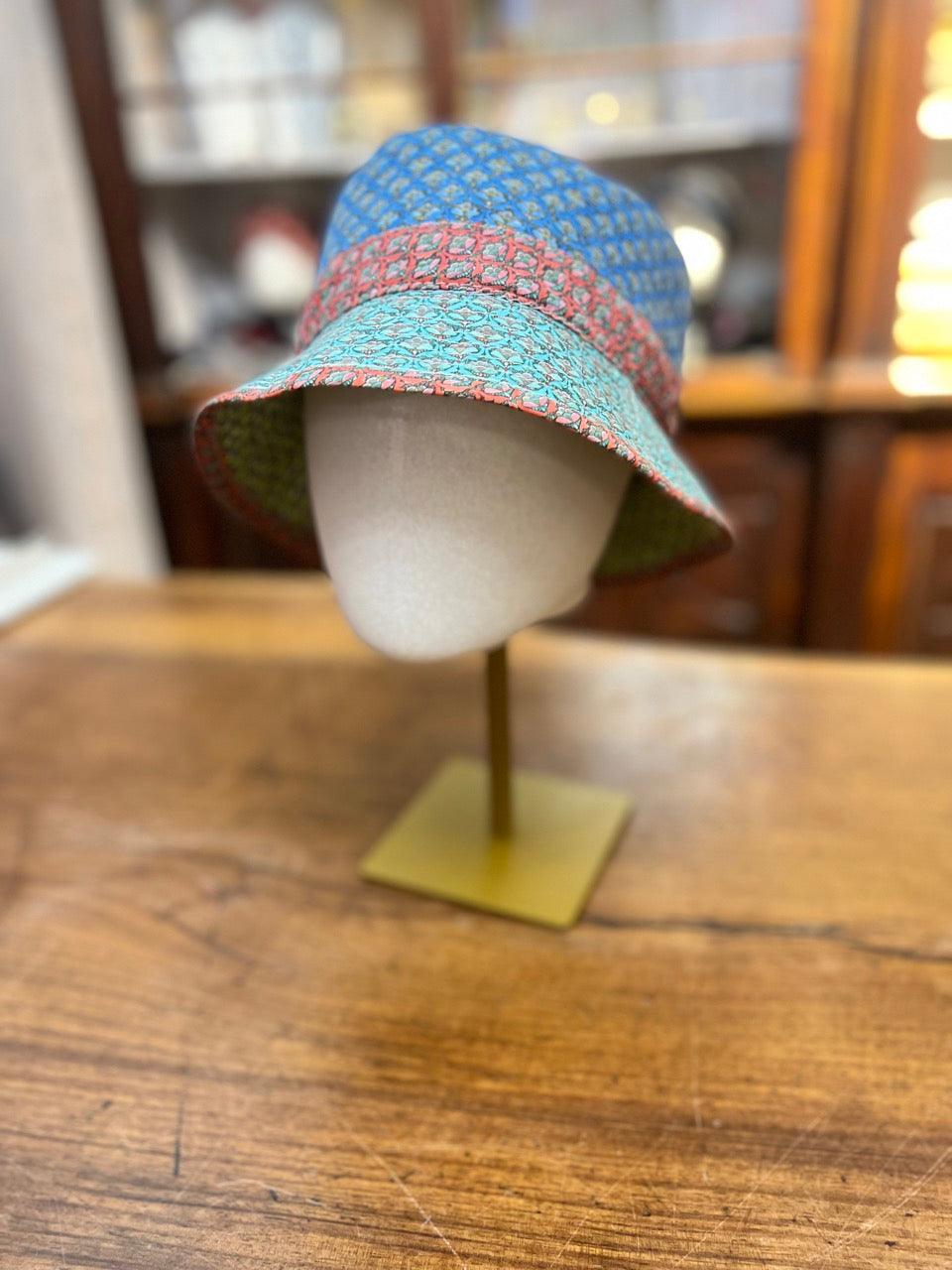 Cappello da donna tipo pescatore colori blu, celeste e rosso