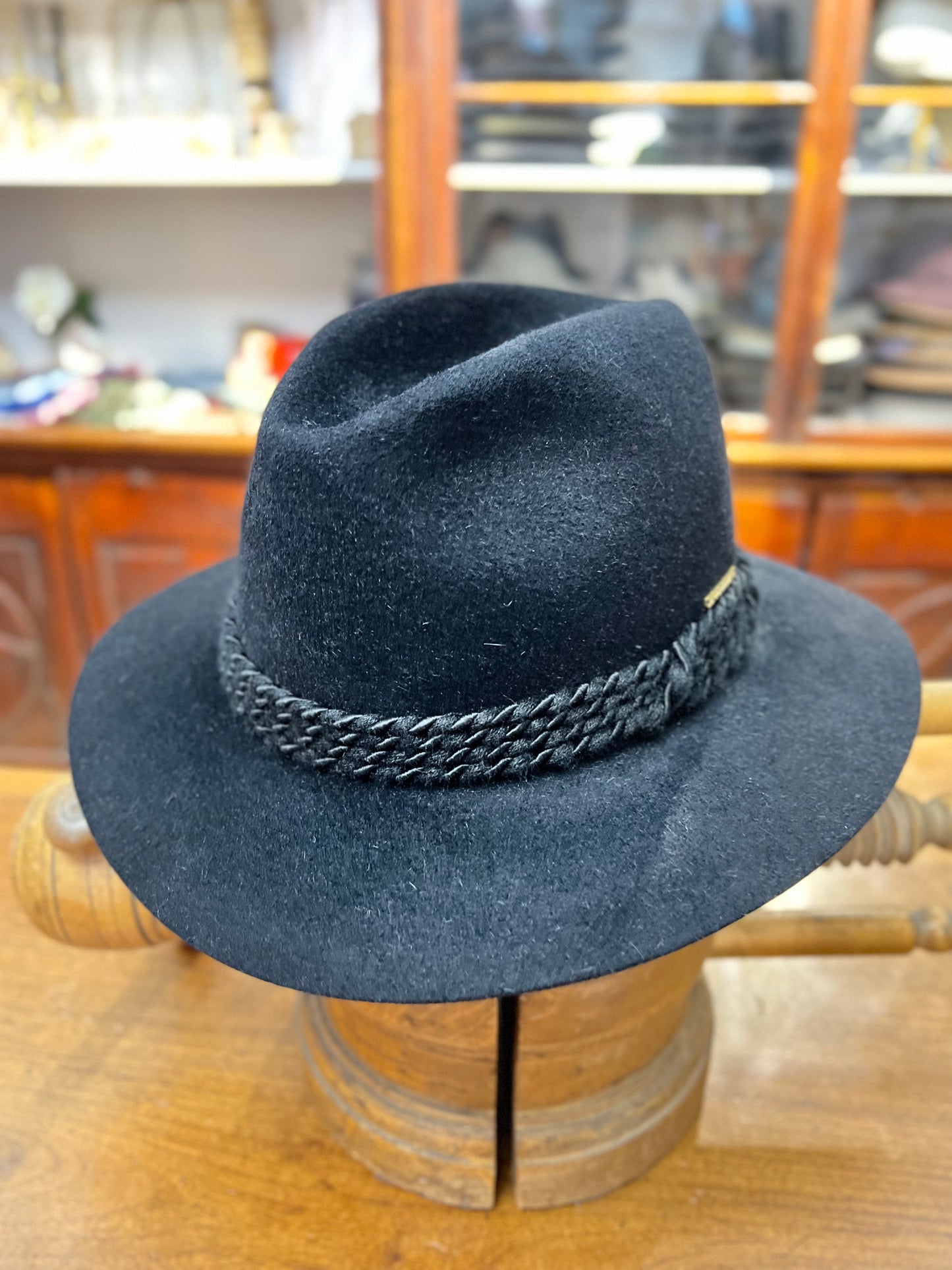 Cappello Tipico Tirolese Nero In Feltro di Lepre - Cappelleria Bacca