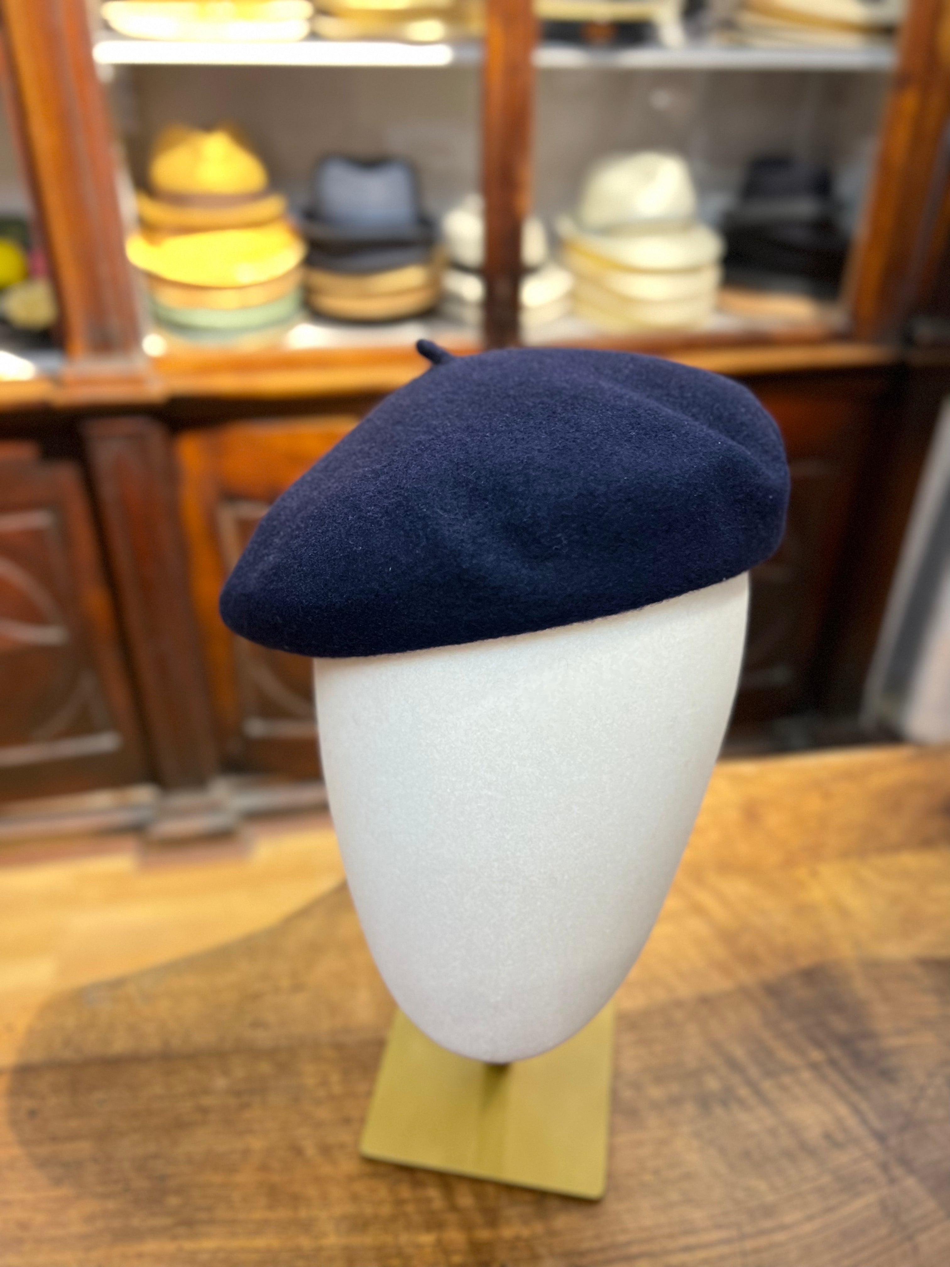 Men's beret in wool