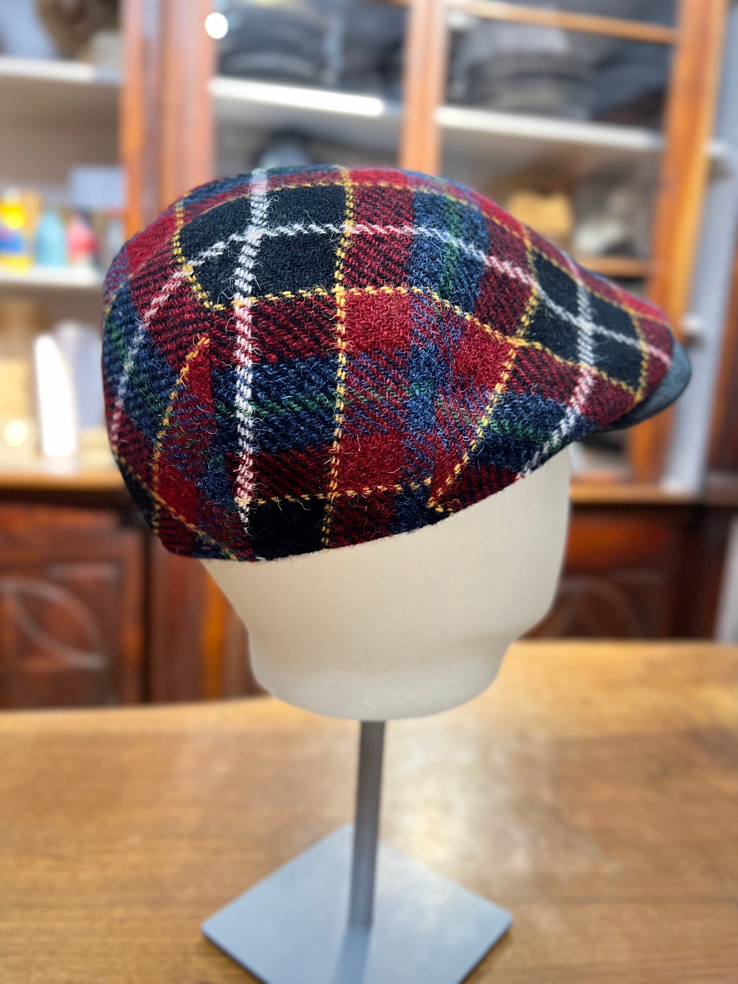 Coppola Inglese Rossa Harris Tweed - Cappelleria Bacca