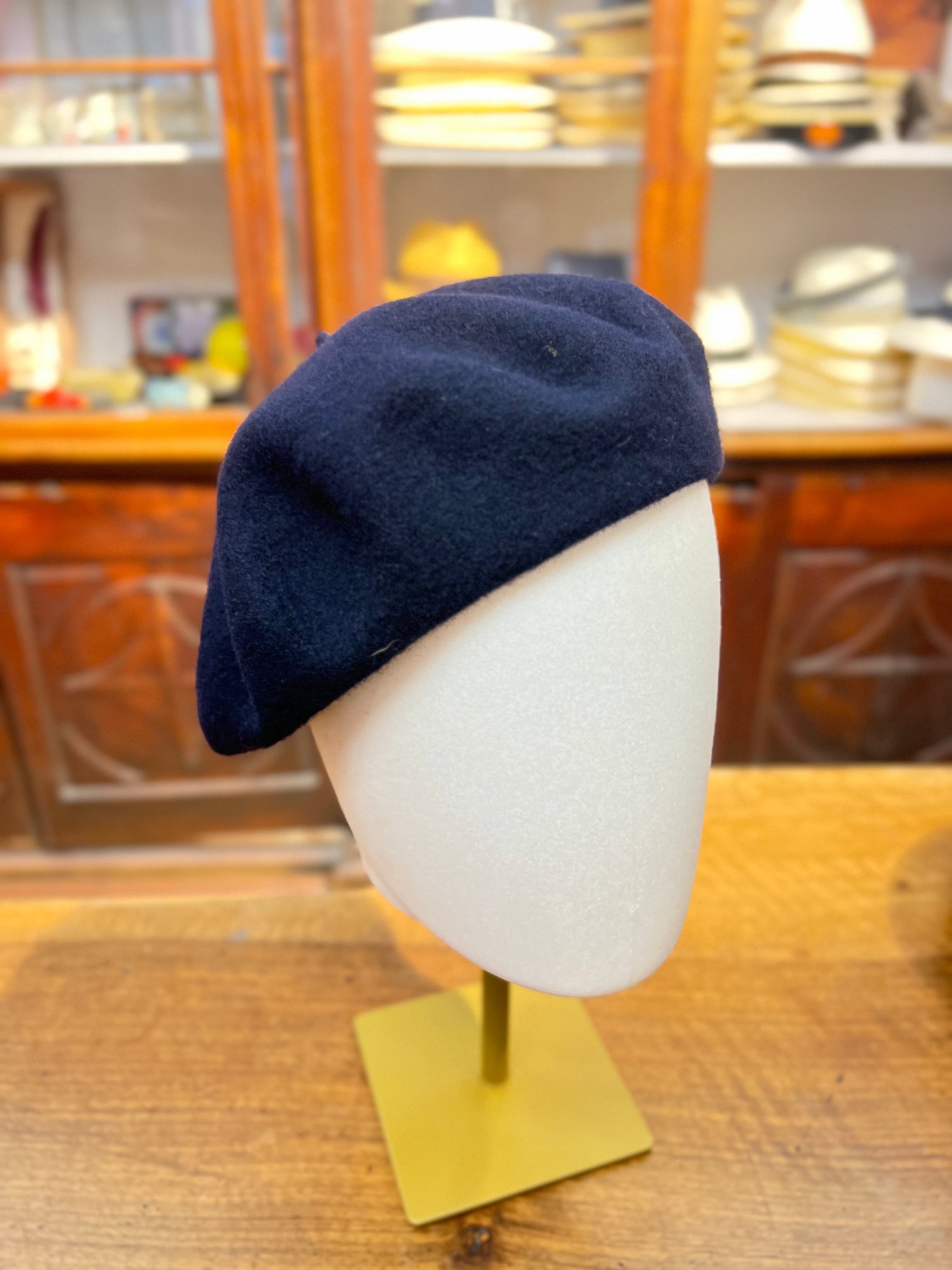 Men's beret in wool